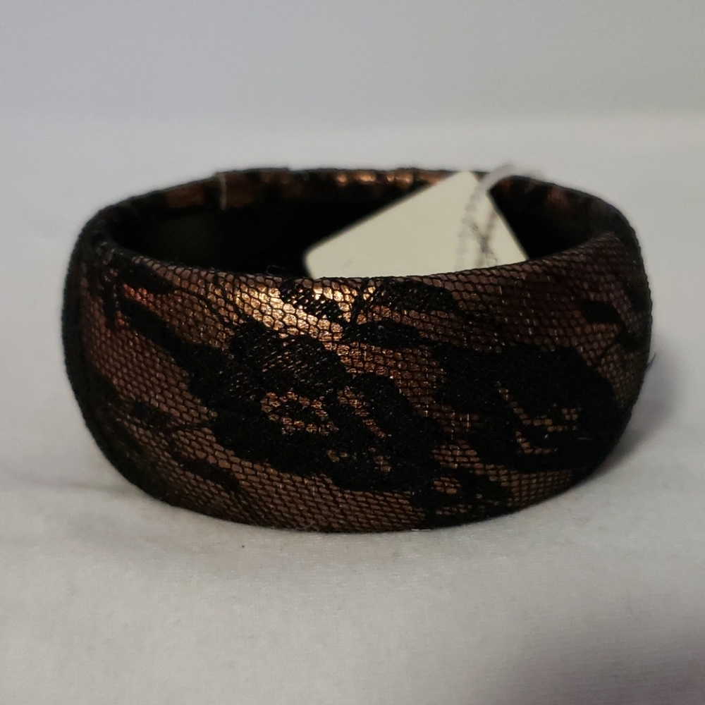 New! Mar y sol lace bracelet!
